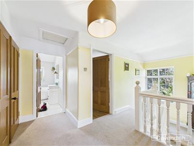 FIRST FLOOR LANDING